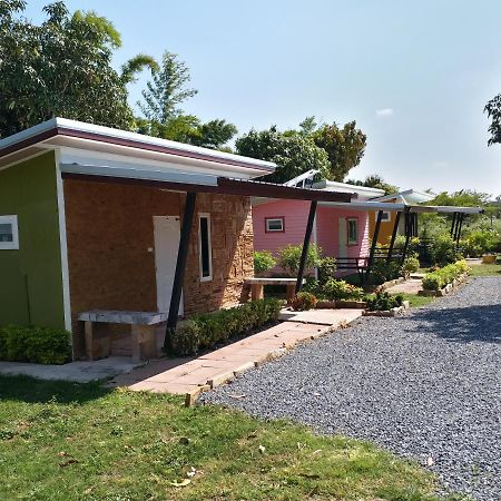 Baan Hin Sai Suay Hotel Nong Sarai Buitenkant foto