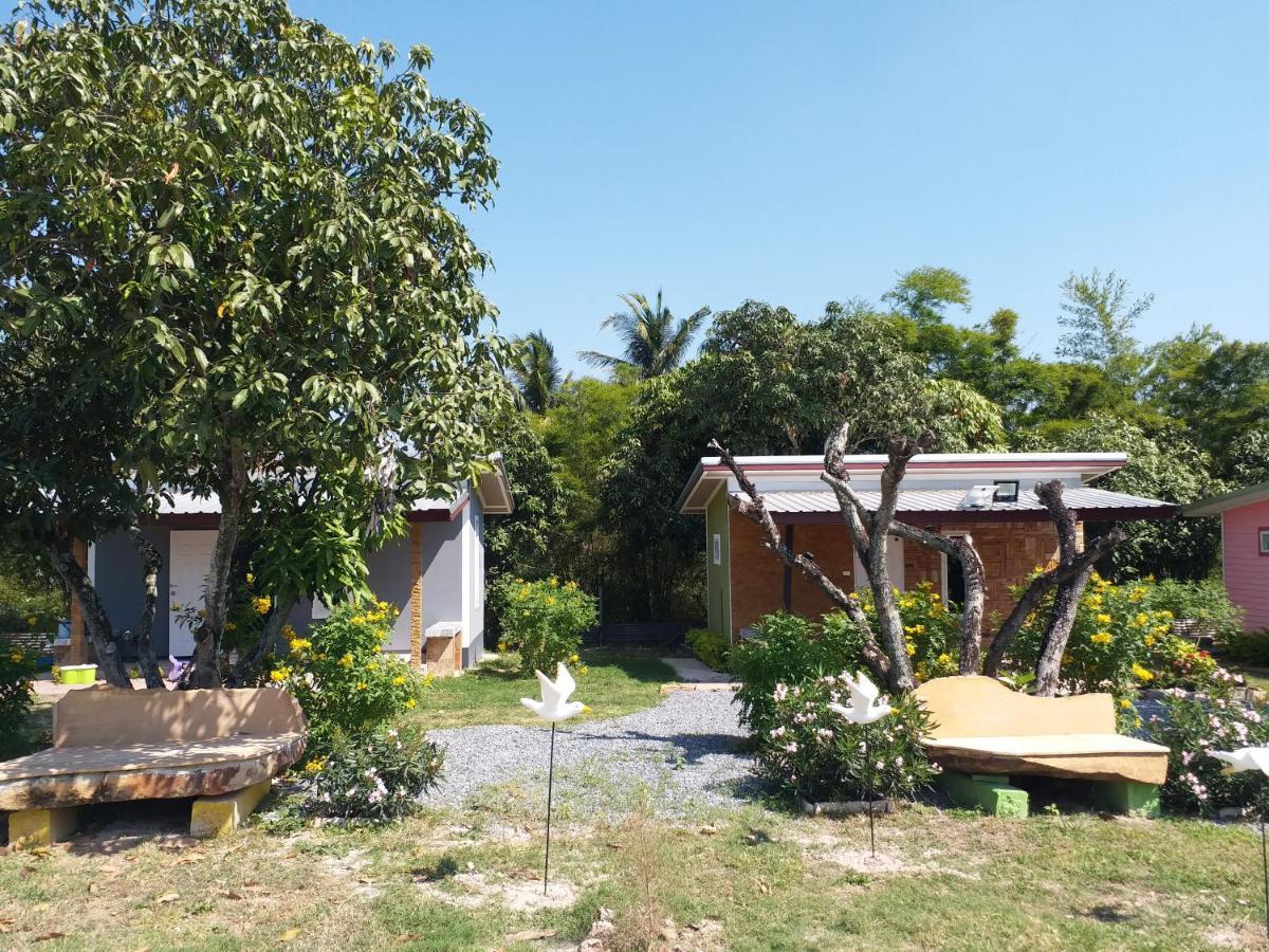 Baan Hin Sai Suay Hotel Nong Sarai Buitenkant foto